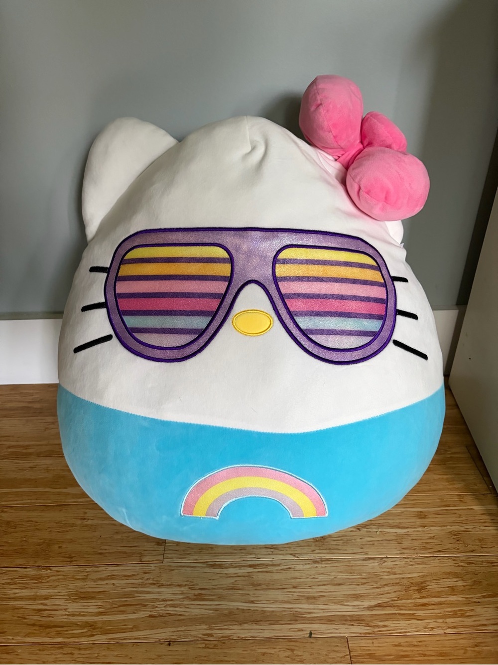 Hello Kitty Large Squishmallow